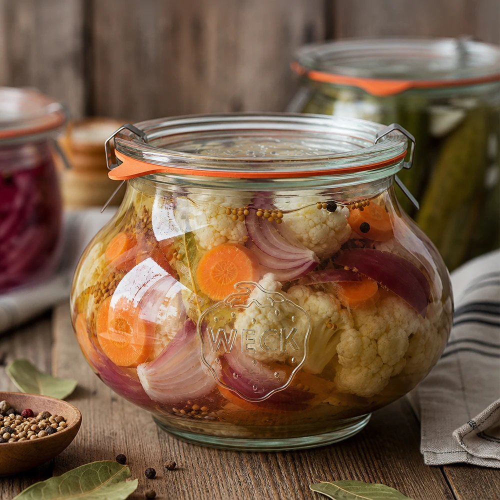 WECK Schmuckglas 1062ml mit fermentiertem Gemüse Blumenkohl Karotten und Gewürzen eingelegtes Wintergemüse