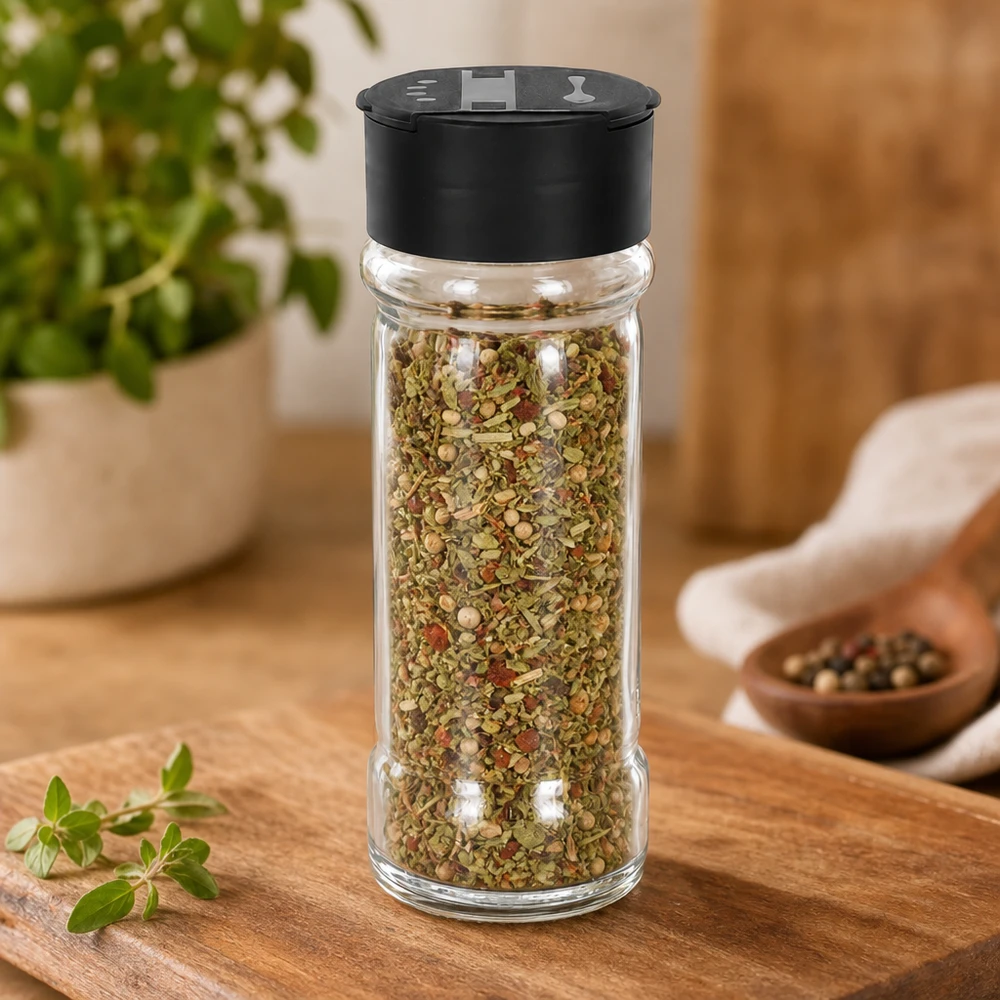 Gefülltes Salz-Gewürzglas 100ml mit getrockneten Kräutern und schwarzem Kunststoffverschluss