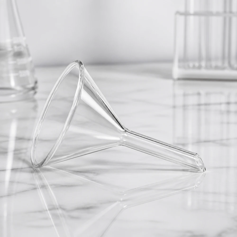 Trichter ø50mm Kalk-Soda, Winkel 60°, Kurzstil Professioneller Labortrichter 50mm aus hitzebeständigem Kalk-Soda-Glas für Analytik