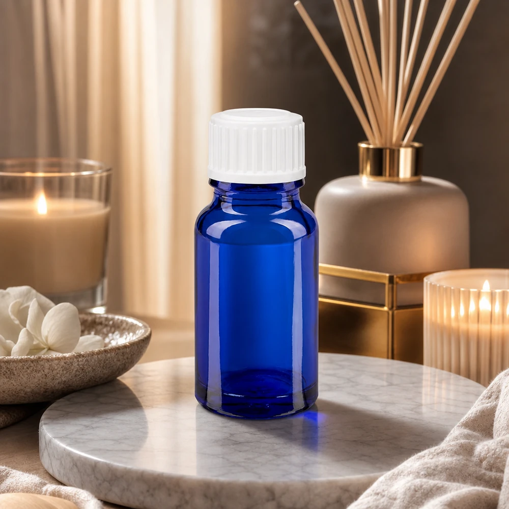 Apothekenflasche blau 10ml Schraubverschluss weiß Standard Kobaltblaue Apothekerflasche 10ml weißer Schraubdeckel 11mm in entspannter Wellness-Atmosphäre